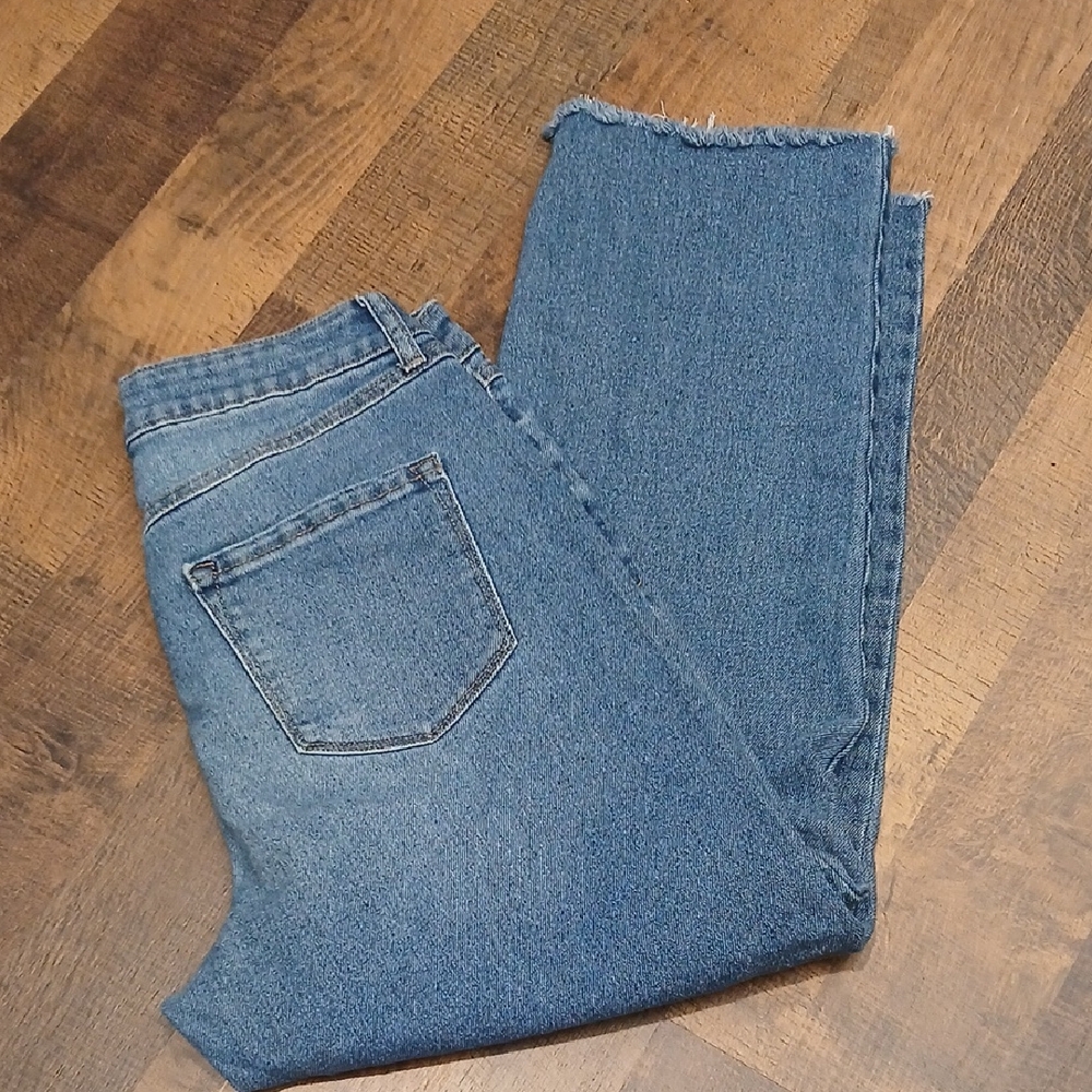 Retro Style  Blue Denim Jeans with Copper Button By Rewash. SZ 9/29